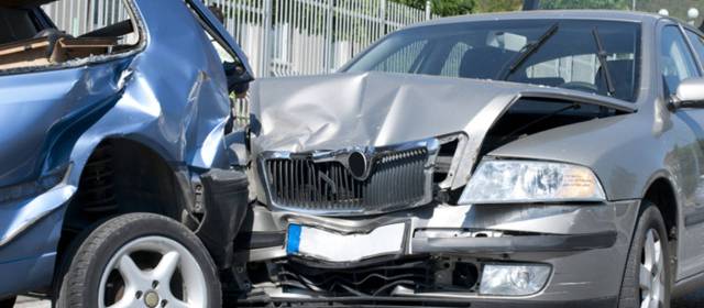 Abogados de Accidentes y Choques de Autos y Carros en East Los Angeles Ca.